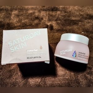 🆕 Saturday Skin Water Cream